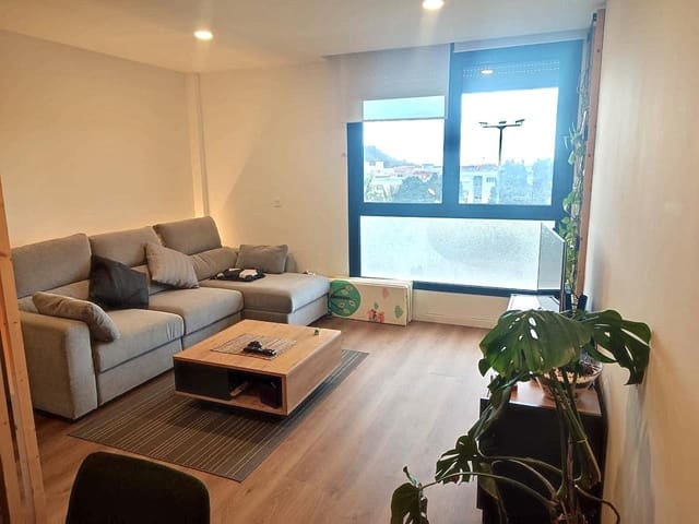 2 bedroom Flat for rent in San Cristóbal de La Laguna with garage - € 1,250 (Ref: 8409247)