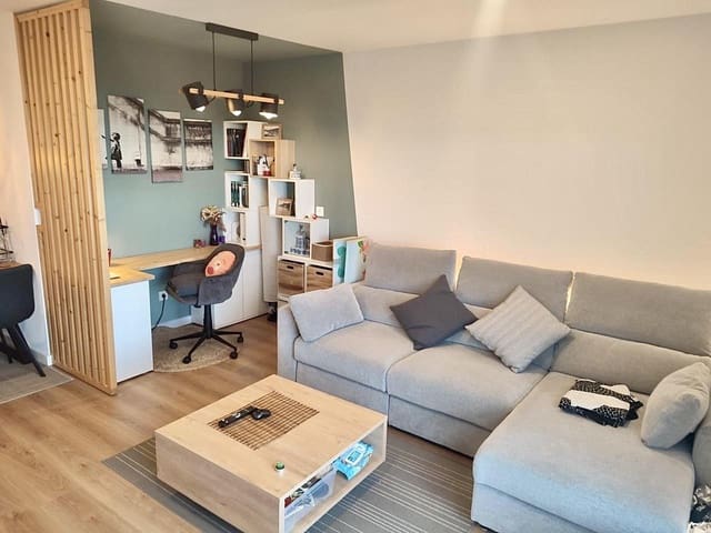 2 bedroom Flat for rent in San Cristóbal de La Laguna with garage - € 1,250 (Ref: 8409247)