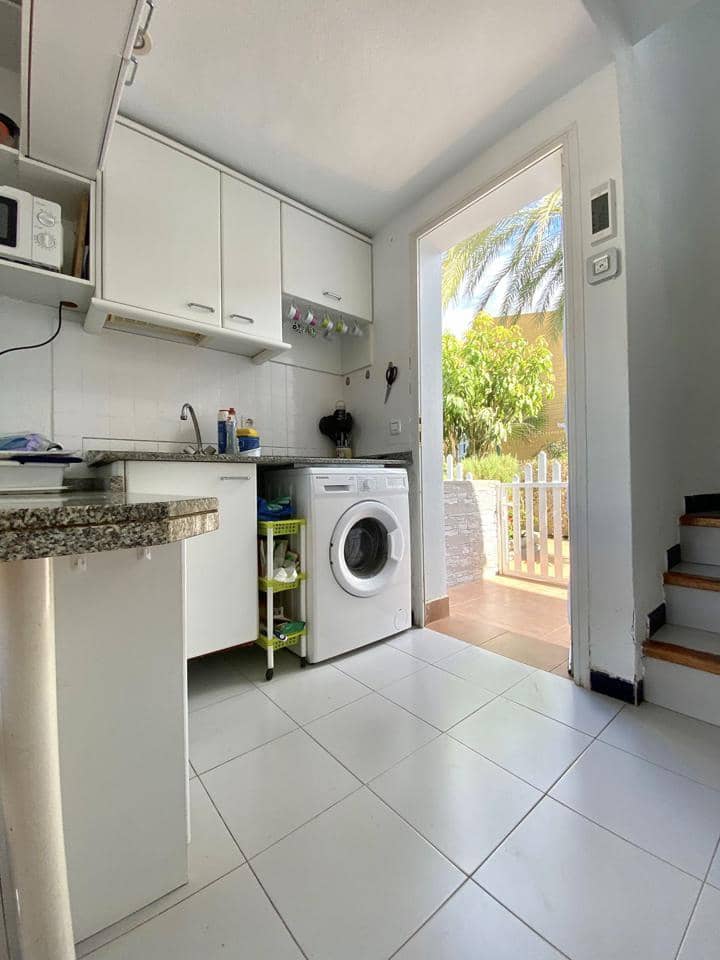 1 bedroom Flat for rent in San Bartolome de Tirajana with pool - € 980 (Ref: 8419118)