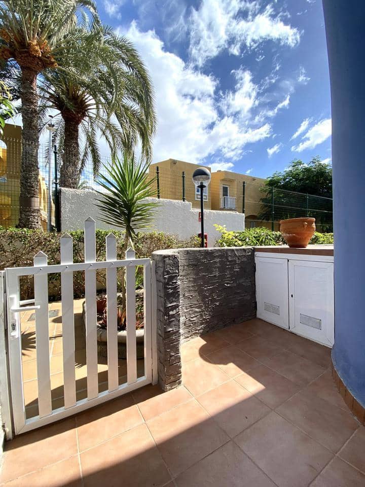 1 bedroom Flat for rent in San Bartolome de Tirajana with pool - € 980 (Ref: 8419118)