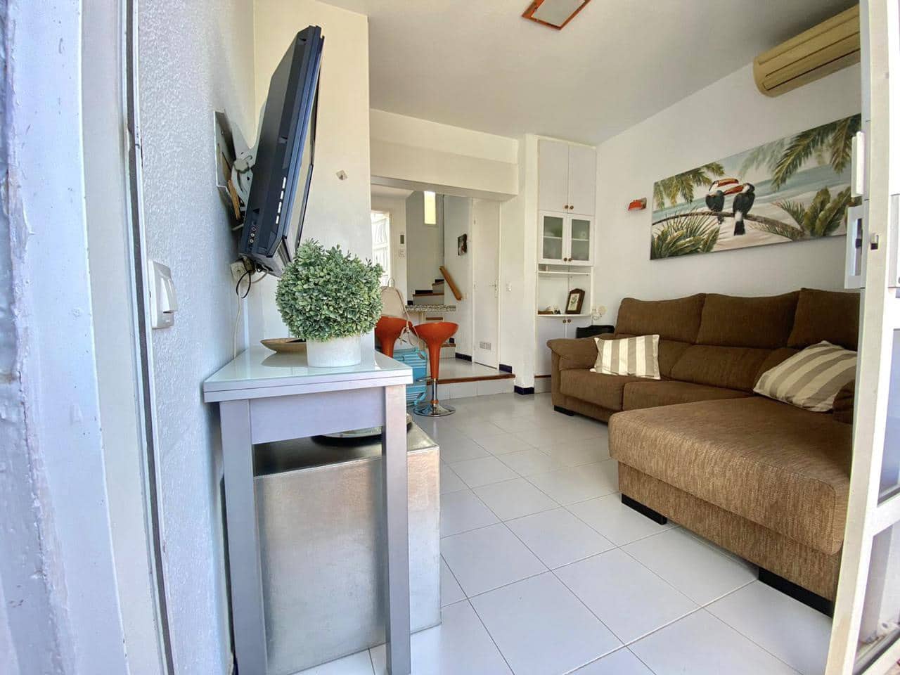 1 bedroom Flat for rent in San Bartolome de Tirajana with pool - € 980 (Ref: 8419118)