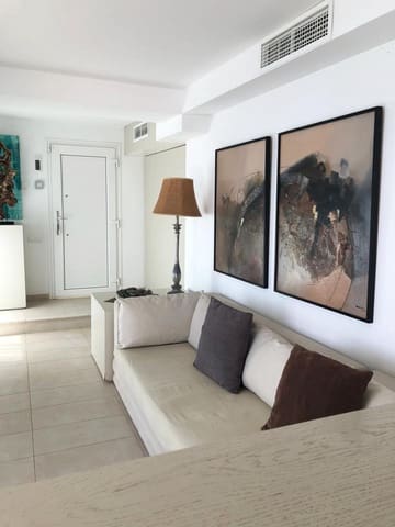 3 soverom Bungalow til leie i San Bartolomé de Tirajana med svømmebasseng - € 2 000 (Ref: 8428162)