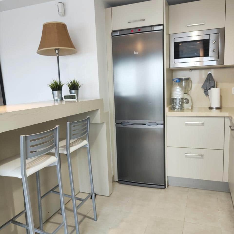 3 quarto Bungalow para arrendar em San Bartolome de Tirajana com piscina - 2 000 € (Ref: 8428162)