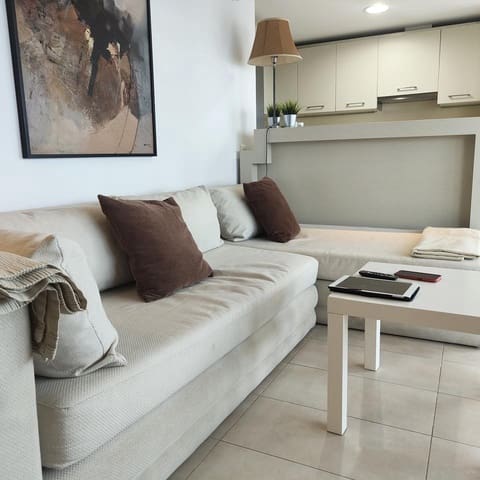 3 soverom Bungalow til leie i San Bartolomé de Tirajana med svømmebasseng - € 2 000 (Ref: 8428162)