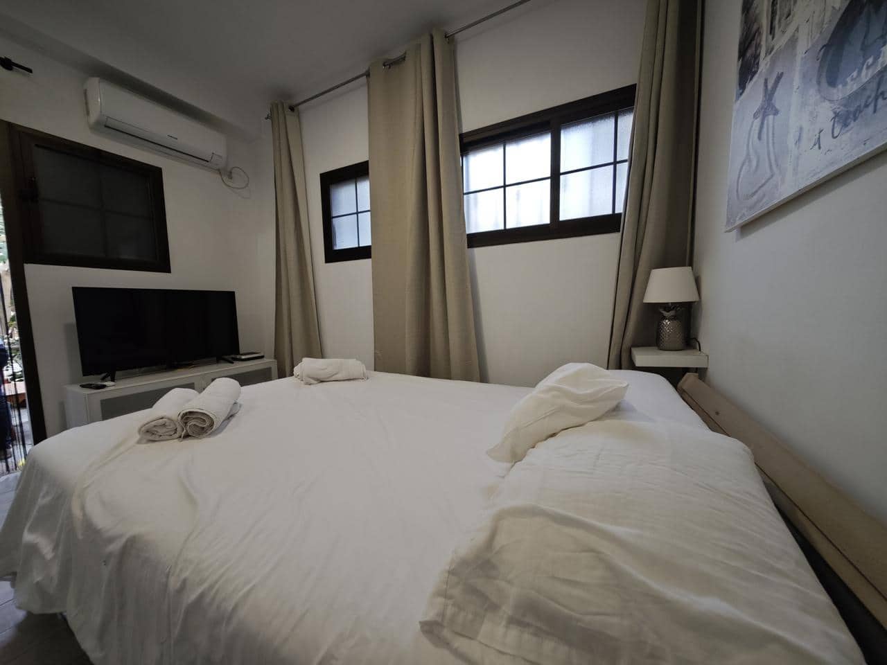 Flat te huur in Maspalomas met zwembad - € 900 (Ref: 8439477)