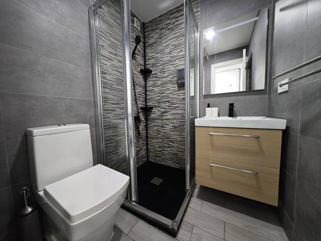 Flat te huur in Maspalomas met zwembad - € 900 (Ref: 8439477)