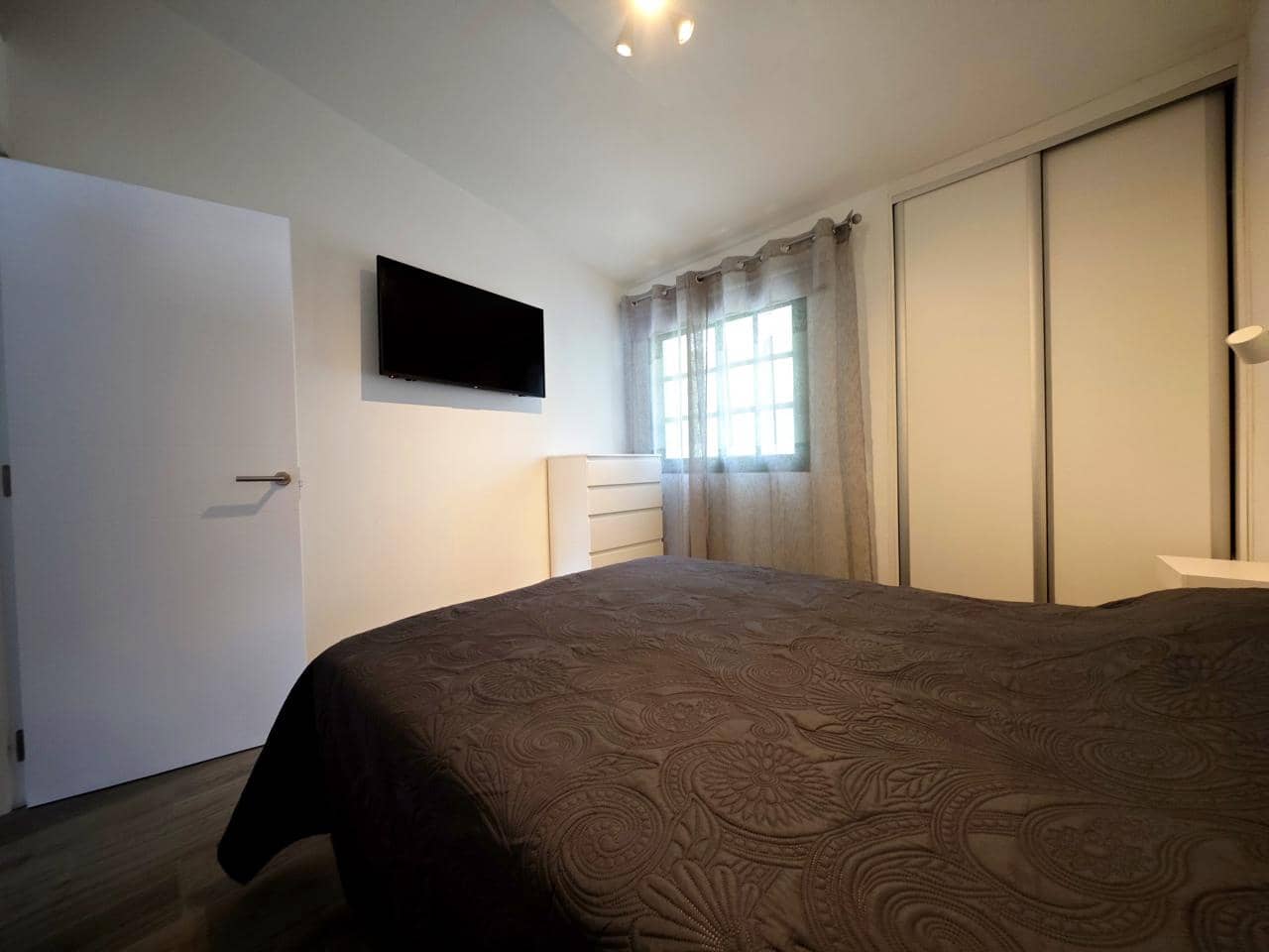 1 Zimmer Bungalow zu vermieten in Maspalomas mit Pool - 1.250 € (Ref: 8440036)