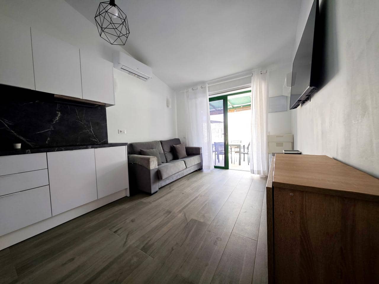 1 Zimmer Bungalow zu vermieten in Maspalomas mit Pool - 1.250 € (Ref: 8440036)