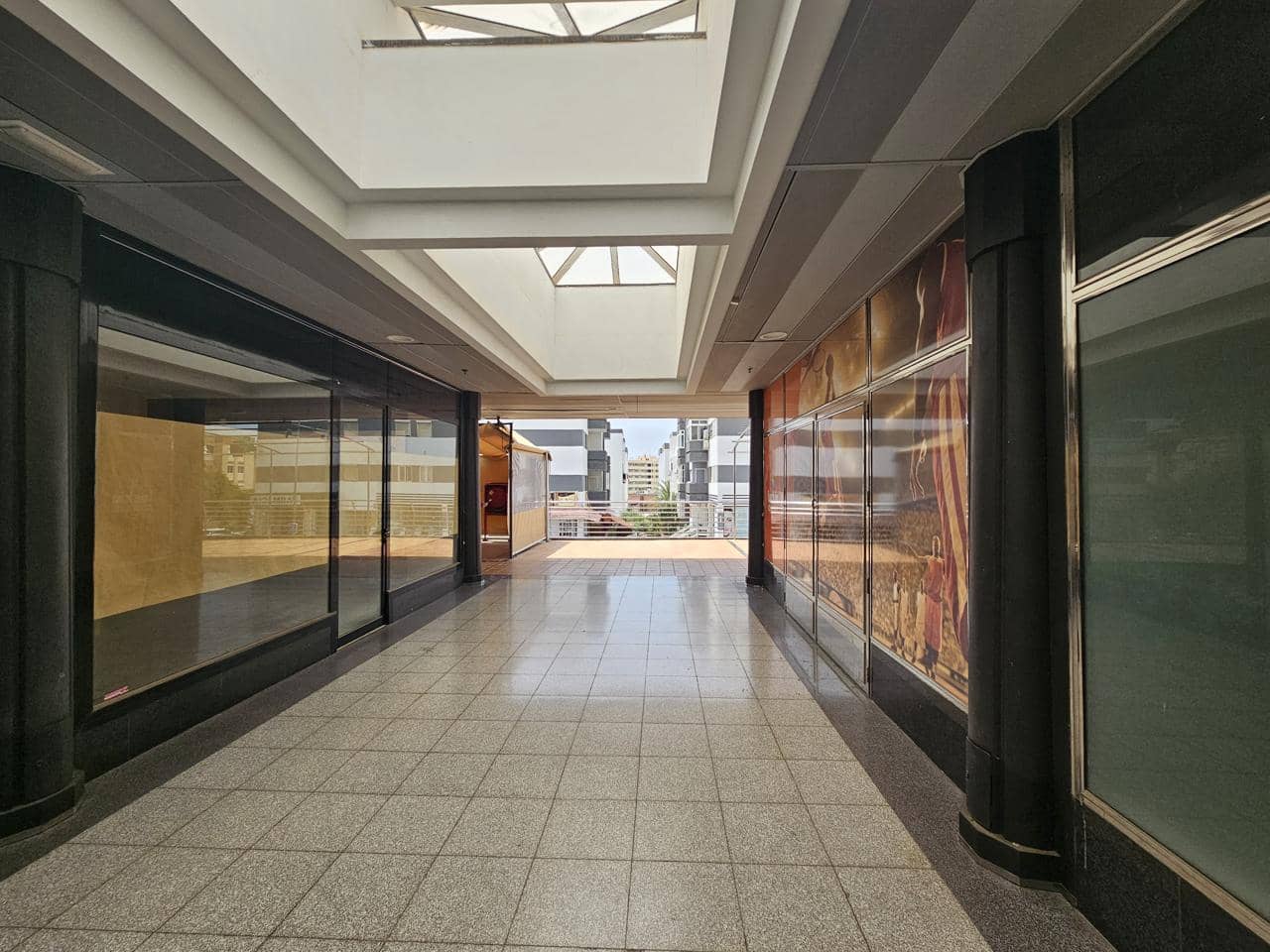 1 Zimmer Firma/Unternehmen zu vermieten in Maspalomas - 1.100 € (Ref: 8448021)