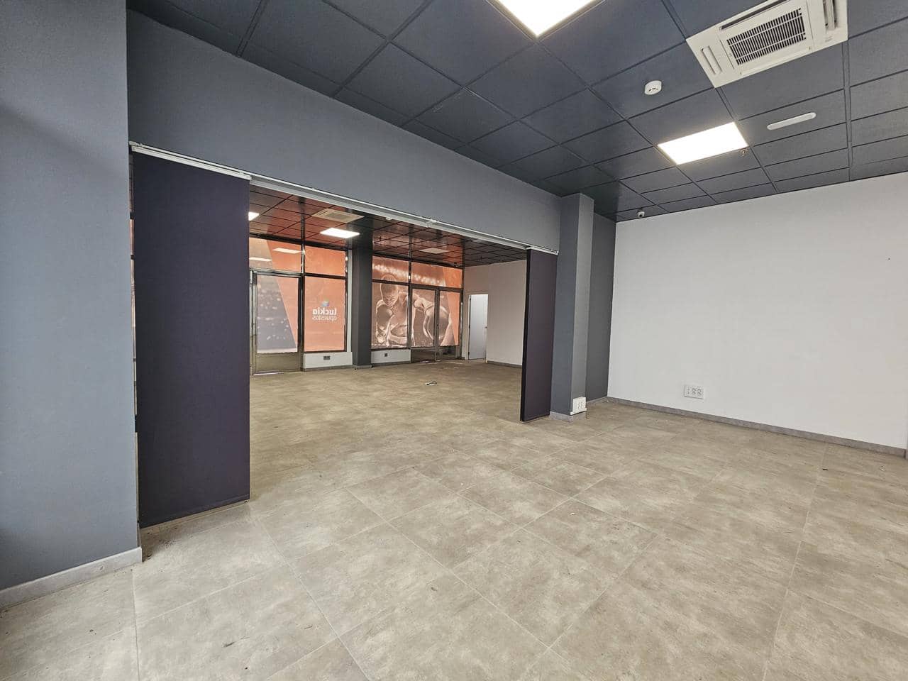 1 Zimmer Firma/Unternehmen zu vermieten in Maspalomas - 1.100 € (Ref: 8448021)