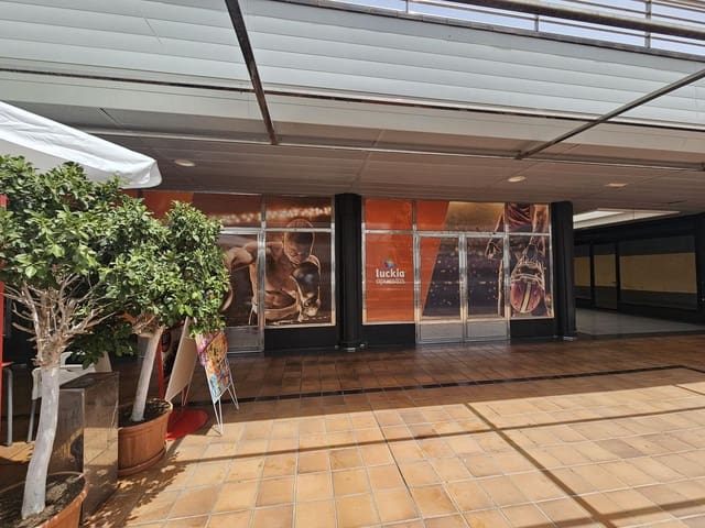 Negocio de 1 habitación en Maspalomas, San Bartolomé de Tirajana en alquiler - 1.100 € (Ref: 8448021)