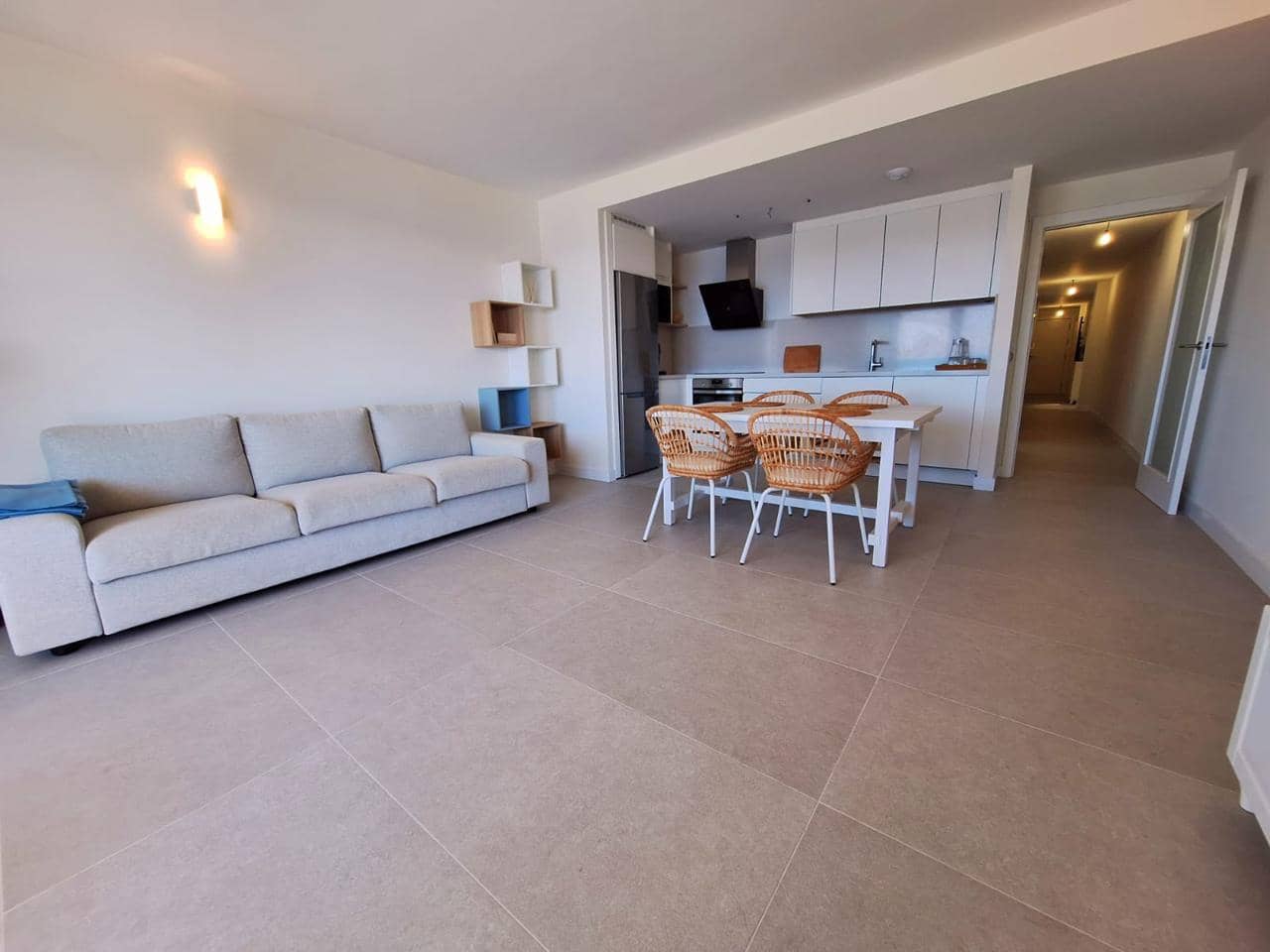 2 bedroom Flat for rent in Telde with garage - € 1,600 (Ref: 8457470)