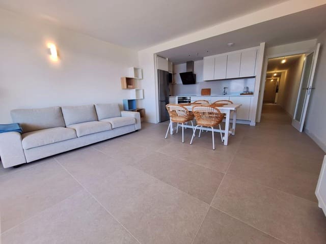2 slaapkamer Flat te huur in Telde met garage - € 1.600 (Ref: 8457470)