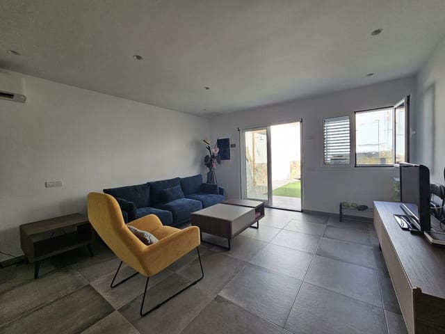 2 makuuhuone Huvila vuokrattavana paikassa Mogán mukana uima-altaan - 2 100 € (Ref: 8463230)