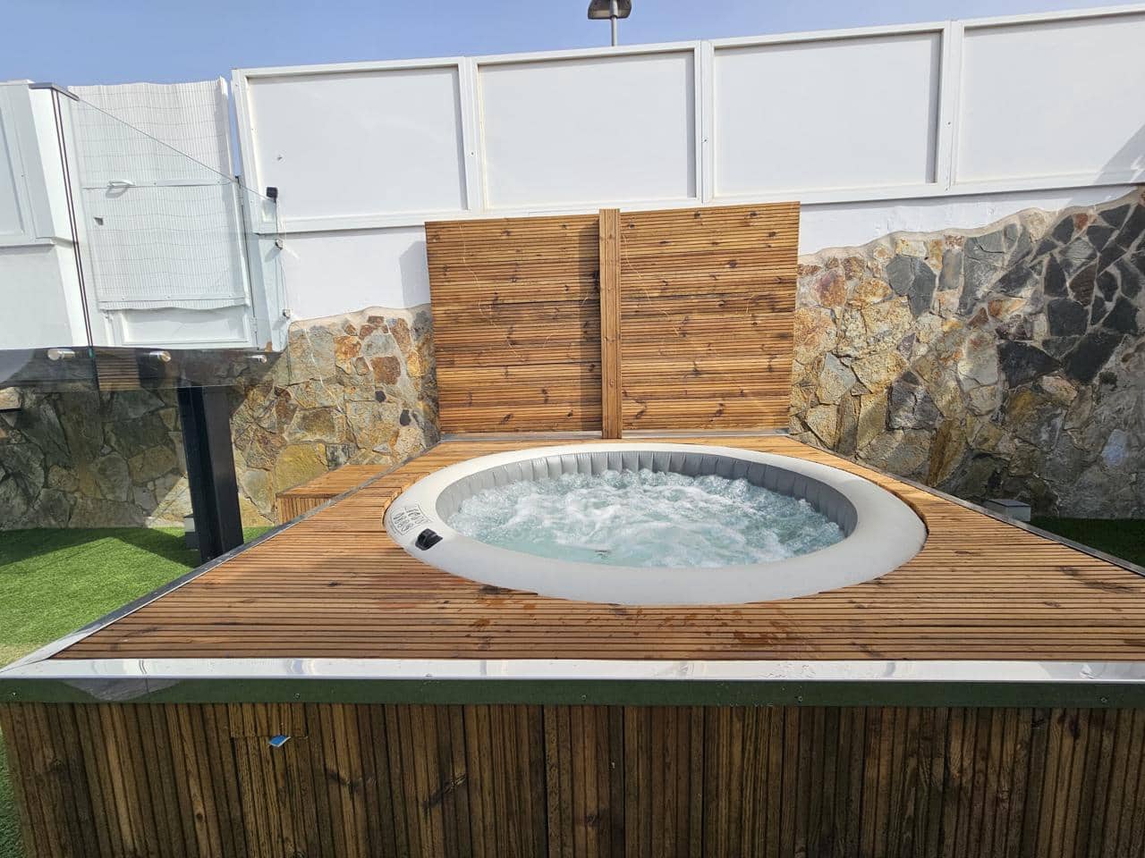 2 bedroom Villa for rent in Mogan with pool - € 2,100 (Ref: 8463230)