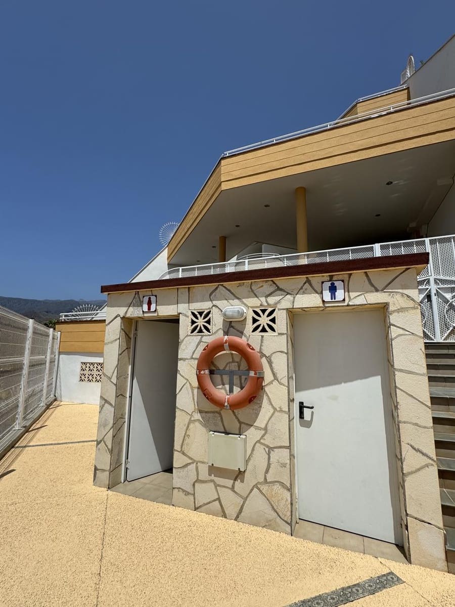 Piso de 2 habitaciones en Costa Adeje en alquiler con piscina garaje - 1.400 € (Ref: 8469696)