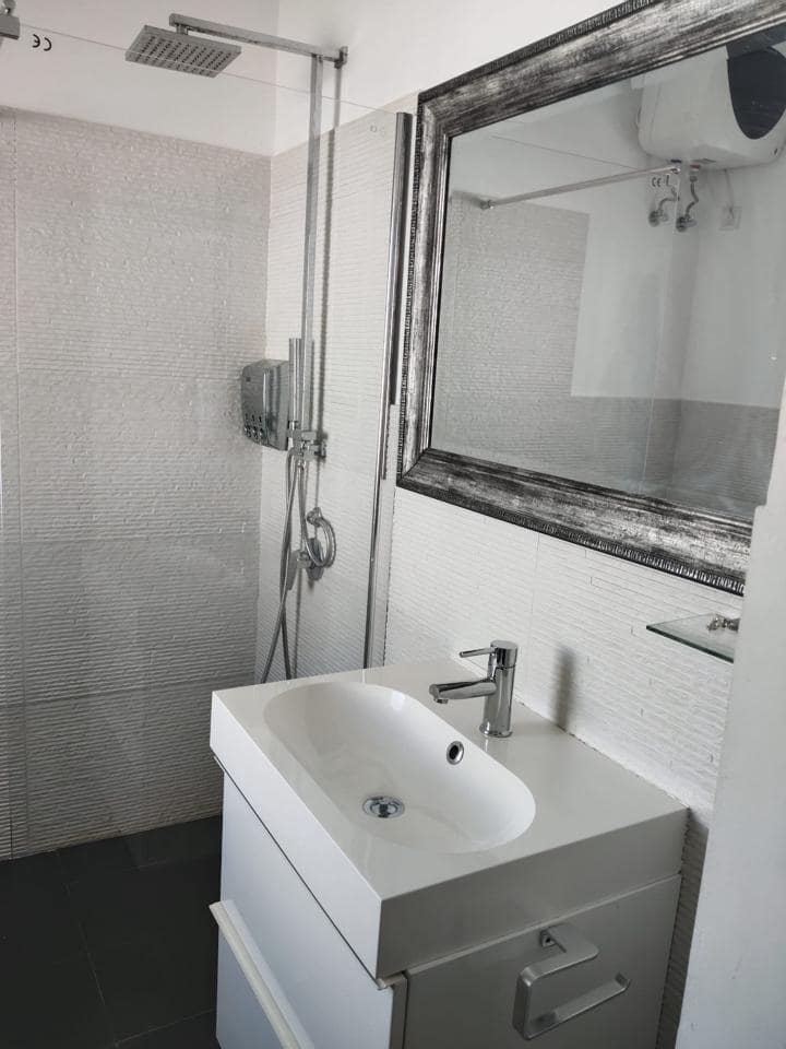 Piso de 2 habitaciones en Sonneland en alquiler con piscina - 1.200 € (Ref: 8486805)
