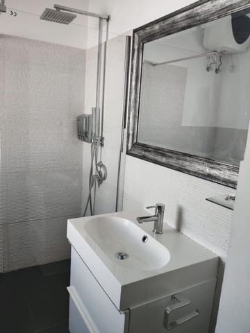 2 soverom Leilighet til leie i Sonneland, San Bartolomé de Tirajana med svømmebasseng garasje - € 1 200 (Ref: 8486805)
