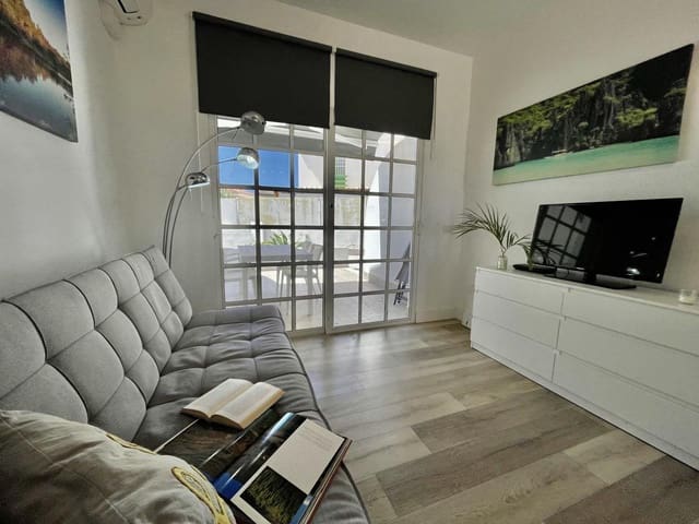 2 bedroom Flat for rent in Sonneland, San Bartolomé de Tirajana with pool garage - € 1,200 (Ref: 8486805)