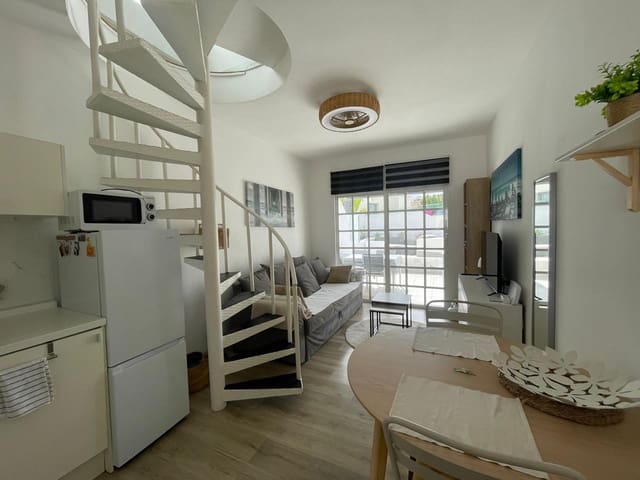 2 bedroom Flat for rent in Sonneland, San Bartolomé de Tirajana with pool garage - € 1,200 (Ref: 8486805)