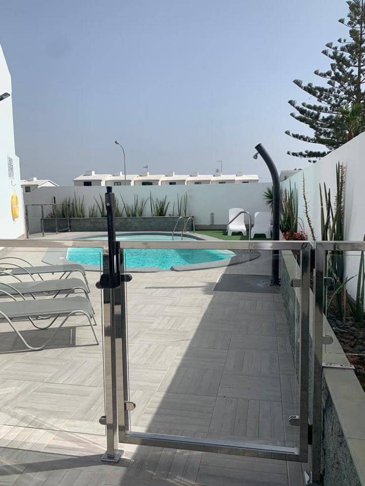 2 bedroom Flat for rent in Sonneland with pool garage - € 1,200 (Ref: 8486805)