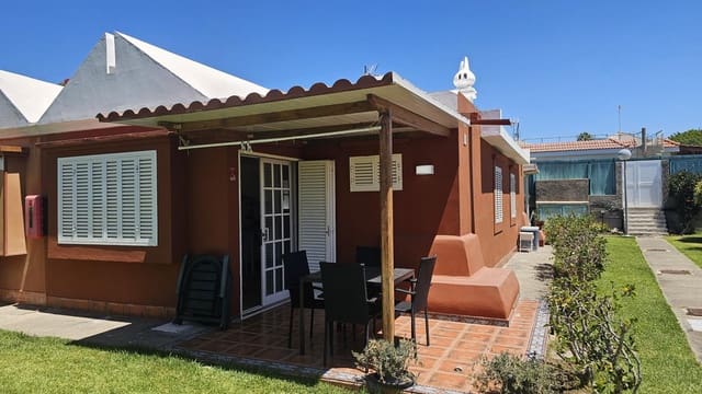 1 makuuhuone Bungalow vuokrattavana paikassa Campo Internacional, San Bartolomé de Tirajana mukana uima-altaan - 1 200 € (Ref: 8505204)