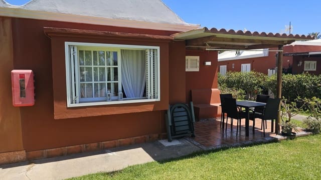 1 makuuhuone Bungalow vuokrattavana paikassa Campo Internacional, San Bartolomé de Tirajana mukana uima-altaan - 1 200 € (Ref: 8505204)
