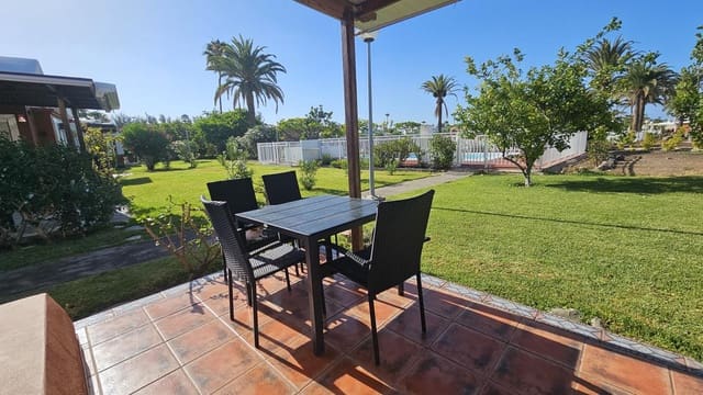 1 makuuhuone Bungalow vuokrattavana paikassa Campo Internacional, San Bartolomé de Tirajana mukana uima-altaan - 1 200 € (Ref: 8505204)
