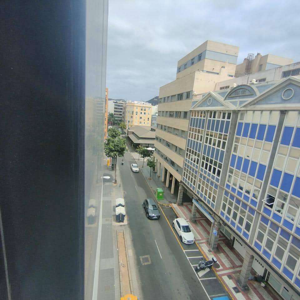 Leilighet til leie i Las Palmas de Gran Canaria - € 1 000 (Ref: 8508122)