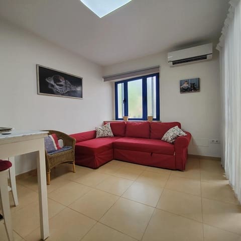 1 soveværelse Villa til leje i Bahia Feliz, San Bartolomé de Tirajana med swimmingpool garage - € 1.200 (Ref: 8533567)