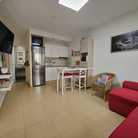 1 soveværelse Villa til leje i Bahia Feliz, San Bartolomé de Tirajana med swimmingpool garage - € 1.200 (Ref: 8533567)