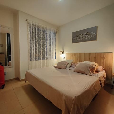 1 soveværelse Villa til leje i Bahia Feliz, San Bartolomé de Tirajana med swimmingpool garage - € 1.200 (Ref: 8533567)