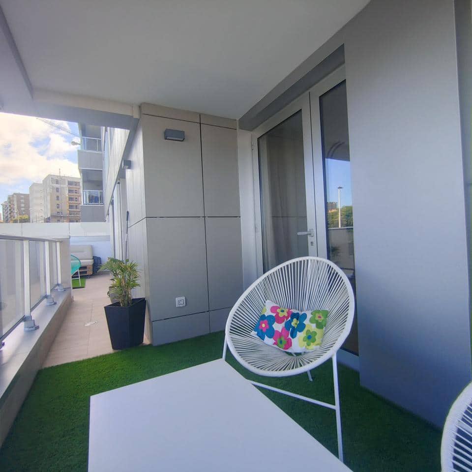 3 sypialnia Mieszkanie do wynajęcia w Las Palmas de Gran Canaria z basenem garażem - 2 000 € (Ref: 8550345)