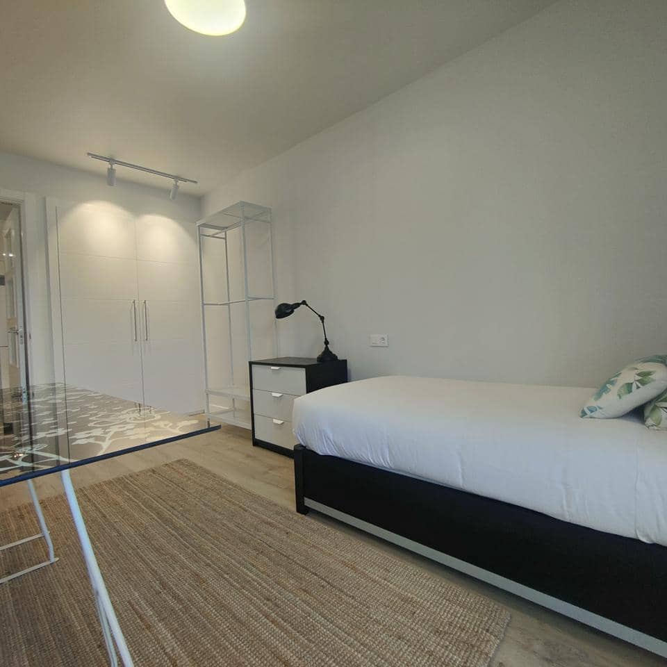 3 sypialnia Mieszkanie do wynajęcia w Las Palmas de Gran Canaria z basenem garażem - 2 000 € (Ref: 8550345)