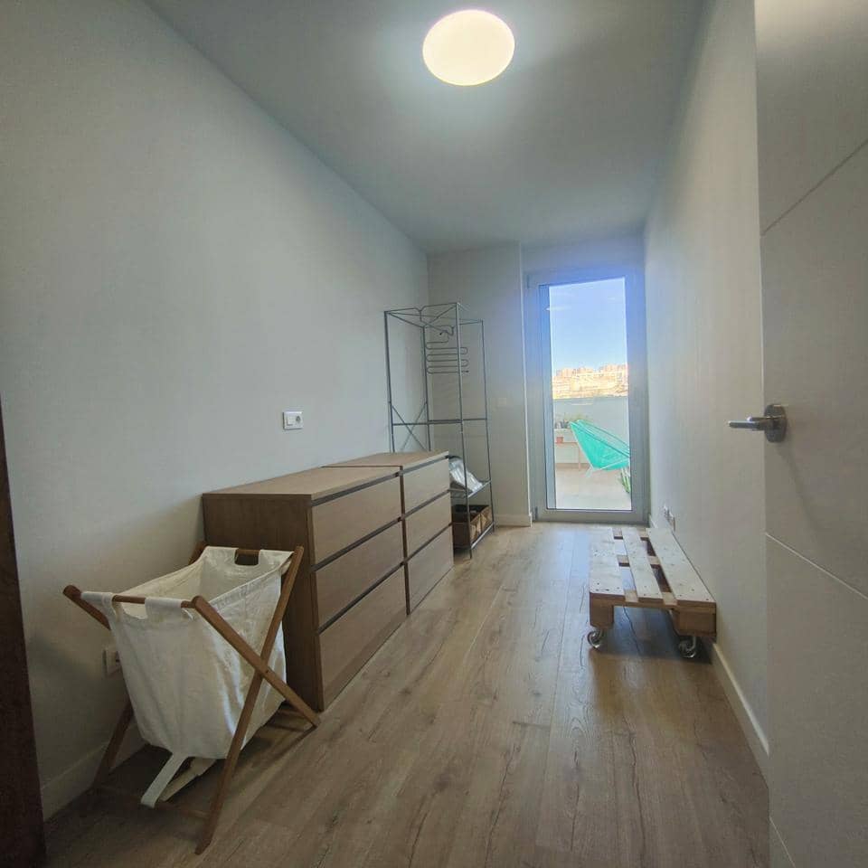 3 sypialnia Mieszkanie do wynajęcia w Las Palmas de Gran Canaria z basenem garażem - 2 000 € (Ref: 8550345)