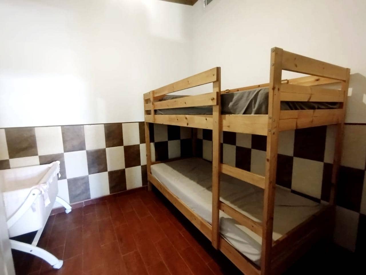 Bungalow de 2 habitaciones en Campo Internacional en alquiler con piscina - 1.800 € (Ref: 8553873)