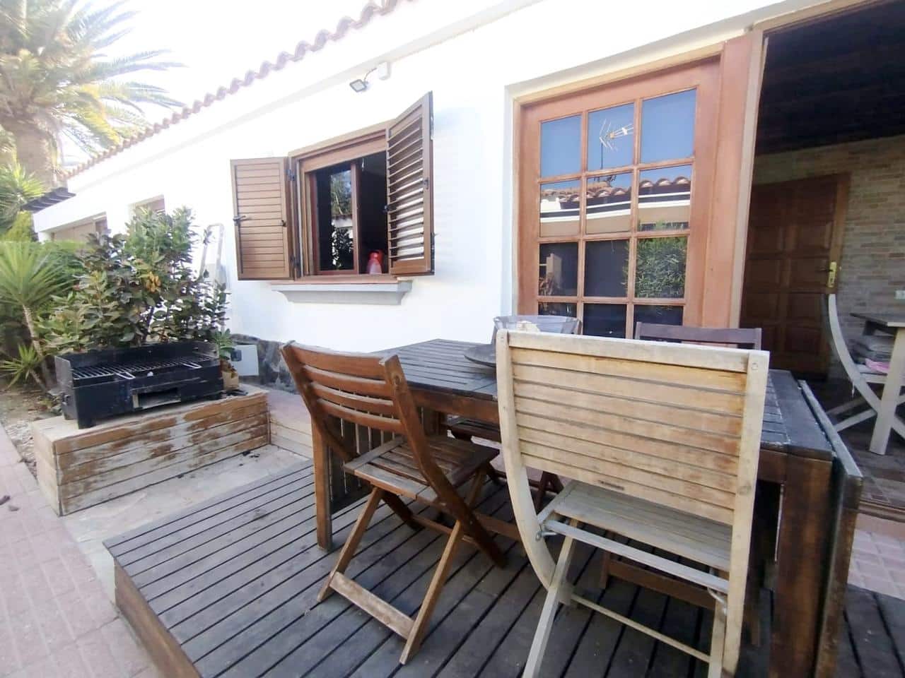 Bungalow de 2 habitaciones en Campo Internacional en alquiler con piscina - 1.800 € (Ref: 8553873)