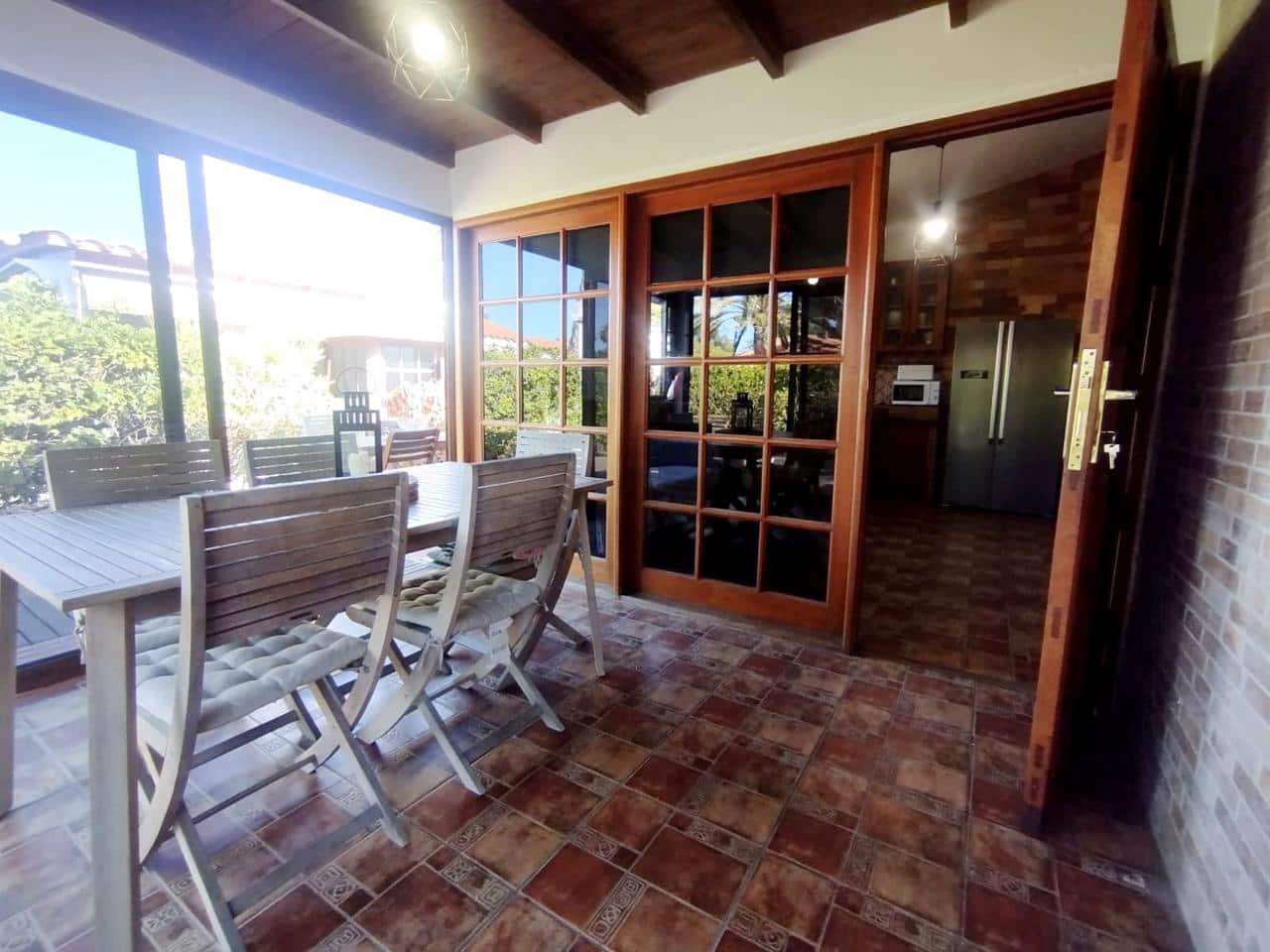 Bungalow de 2 habitaciones en Campo Internacional en alquiler con piscina - 1.800 € (Ref: 8553873)