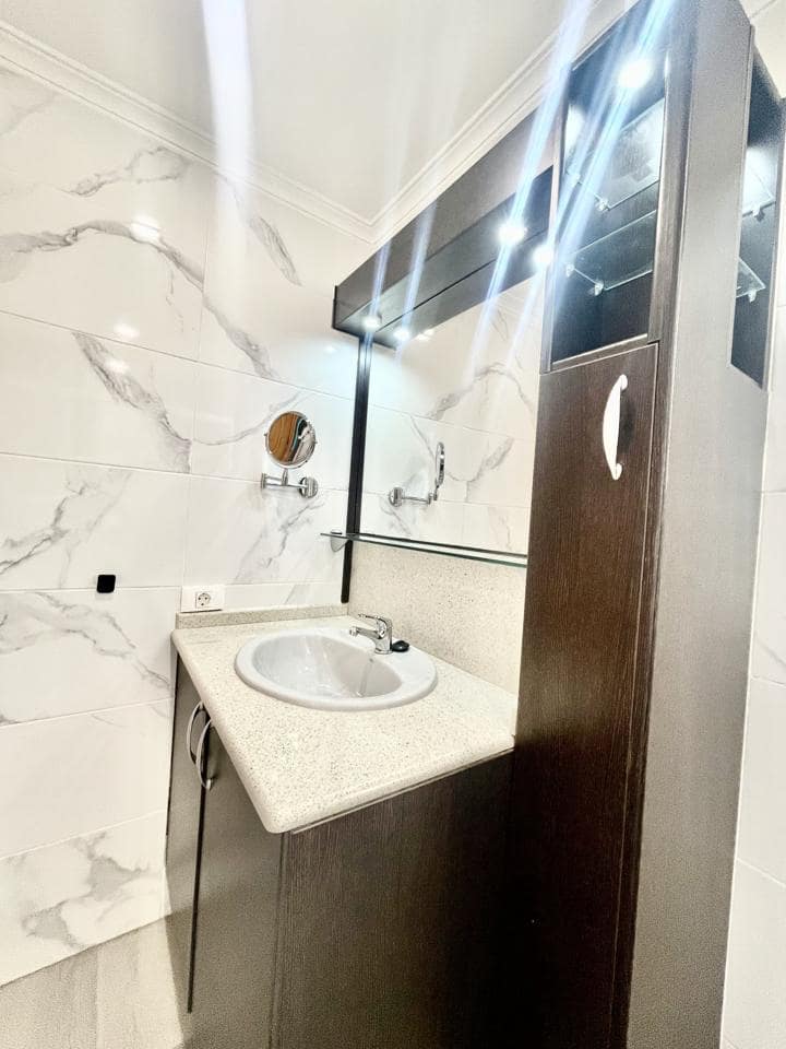 Piso de 2 habitaciones en Arinaga en alquiler - 980 € (Ref: 8594507)