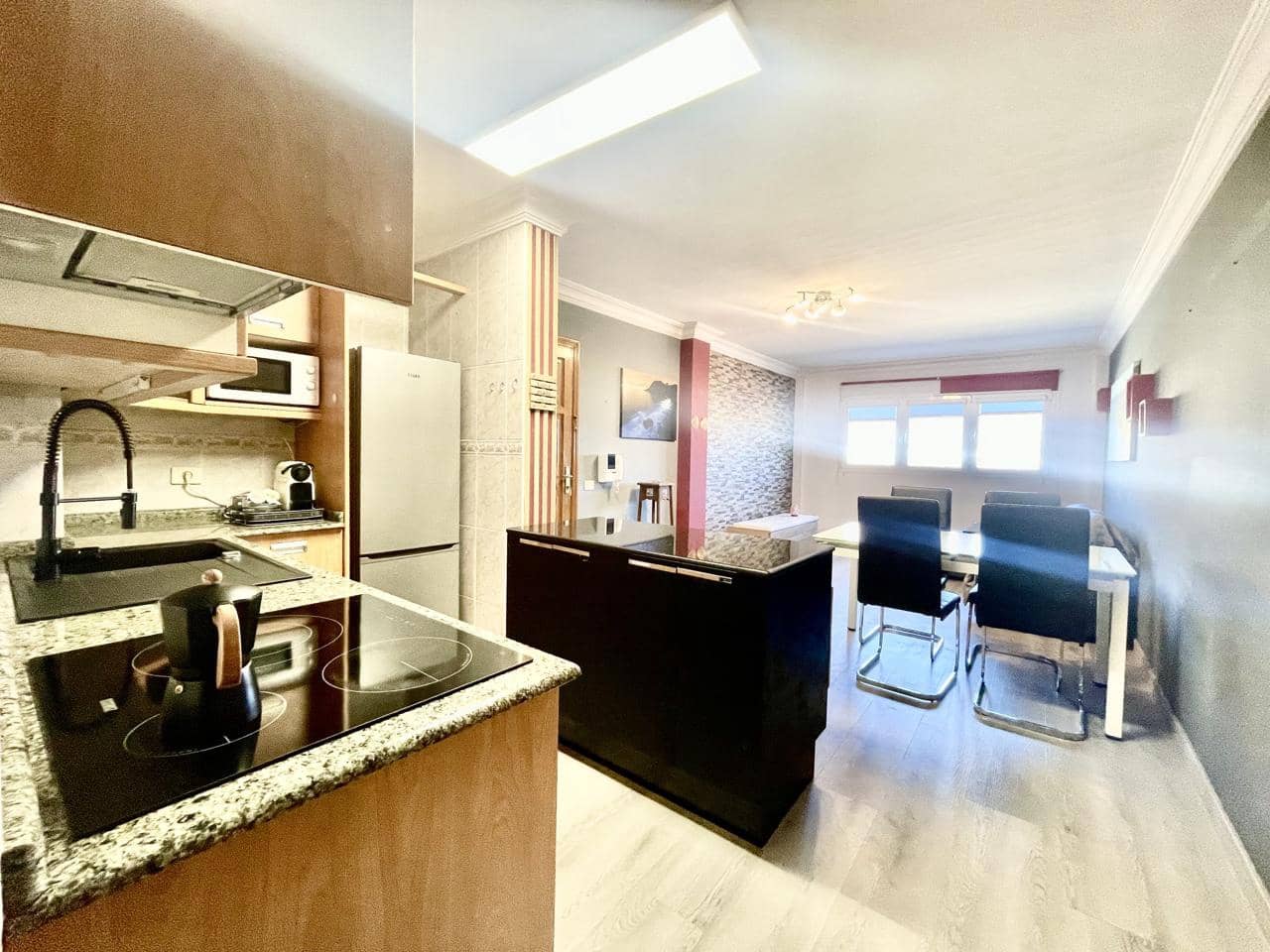 Piso de 2 habitaciones en Arinaga en alquiler - 980 € (Ref: 8594507)