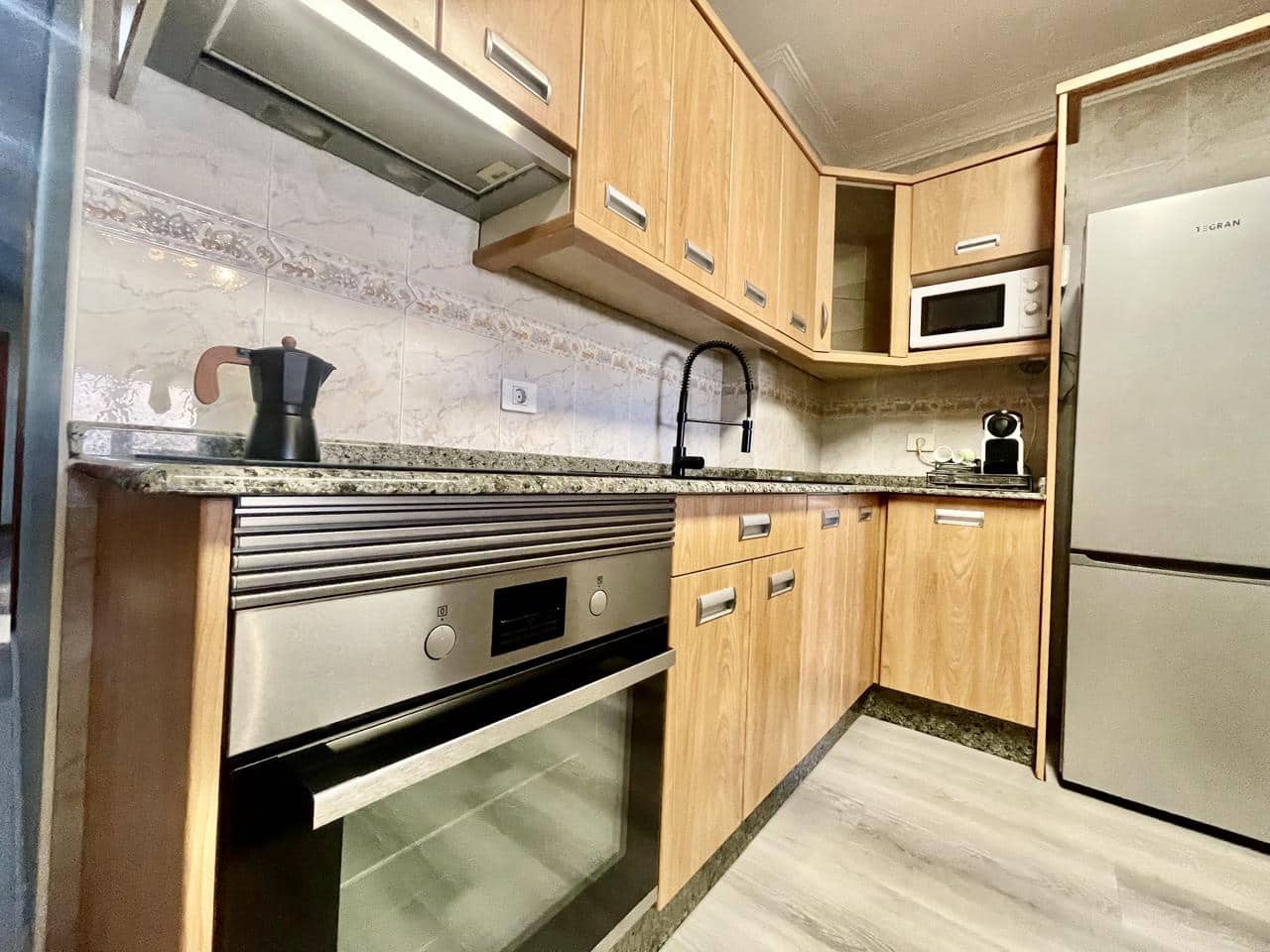 Piso de 2 habitaciones en Arinaga en alquiler - 980 € (Ref: 8594507)