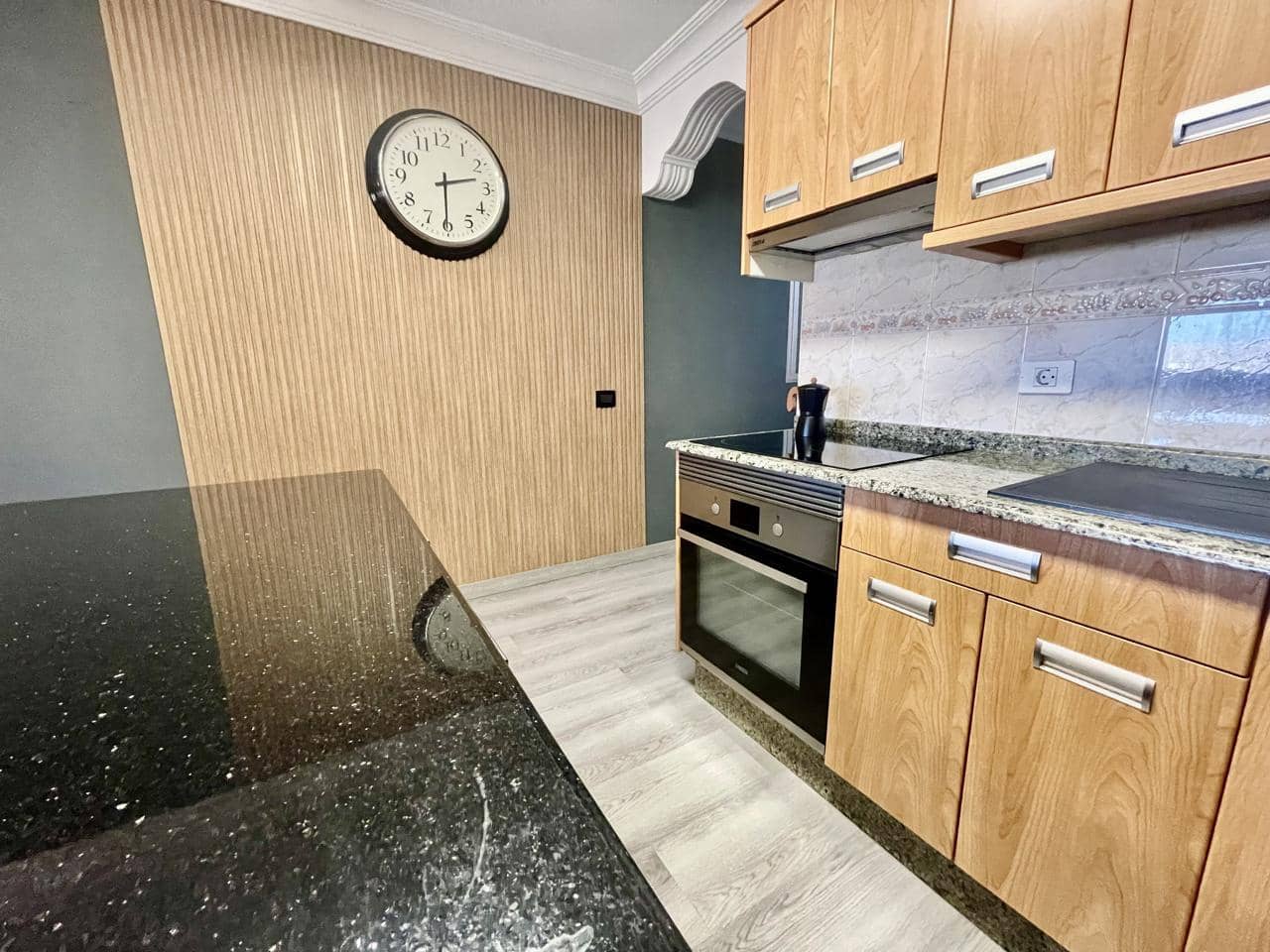 Piso de 2 habitaciones en Arinaga en alquiler - 980 € (Ref: 8594507)