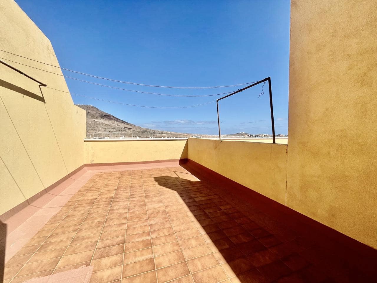Piso de 2 habitaciones en Arinaga en alquiler - 980 € (Ref: 8594507)