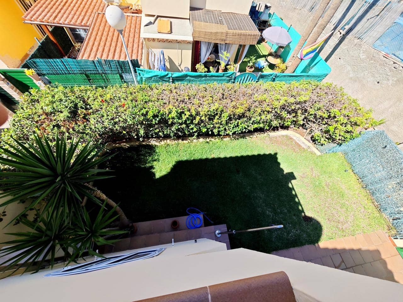 1 Zimmer Villa zu vermieten in Sonneland mit Pool - 1.250 € (Ref: 8599099)