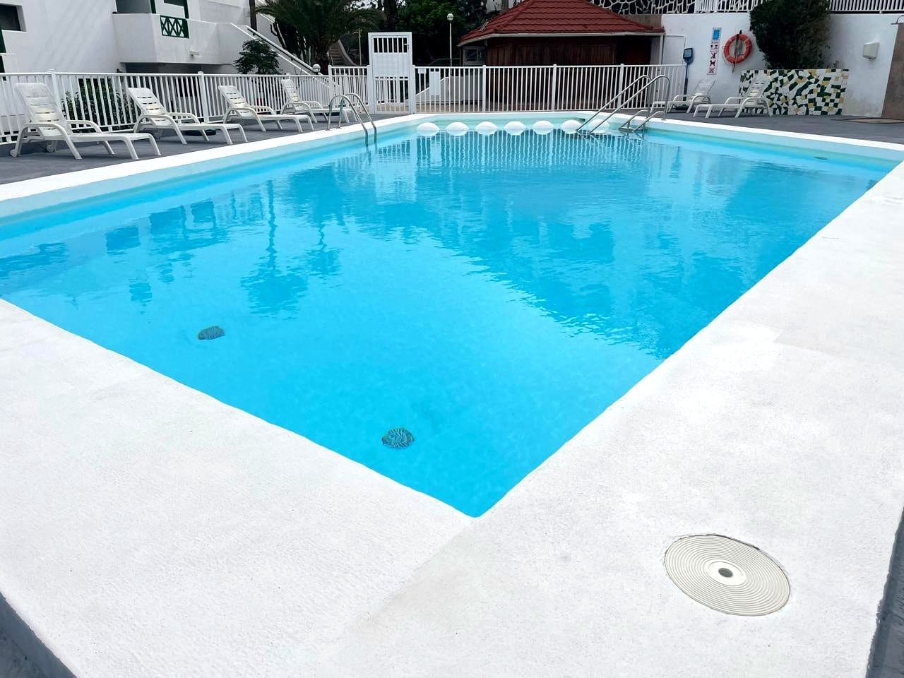 1 bedroom Flat for rent in Playa del Aguila with pool - € 1,300 (Ref: 8669184)