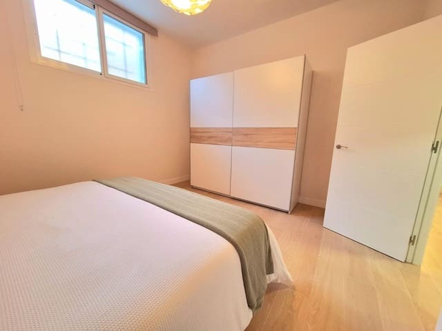 2 quarto Apartamento para arrendar em Isleta, Las Palmas de Gran Canaria - 950 € (Ref: 8677104)