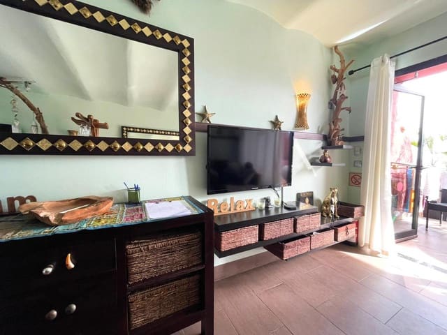 1 soverom Leilighet til salgs i San Bartolomé de Tirajana med svømmebasseng - € 350 000 (Ref: 8697071)