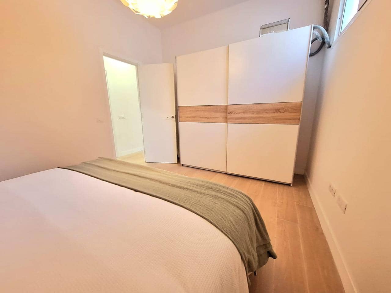 2 quarto Apartamento para arrendar em Las Palmas de Gran Canaria - 950 € (Ref: 8697223)