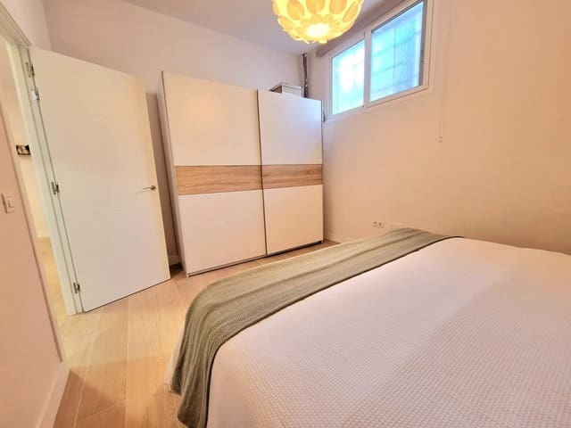 2 quarto Apartamento para arrendar em Isleta, Las Palmas de Gran Canaria - 950 € (Ref: 8697223)