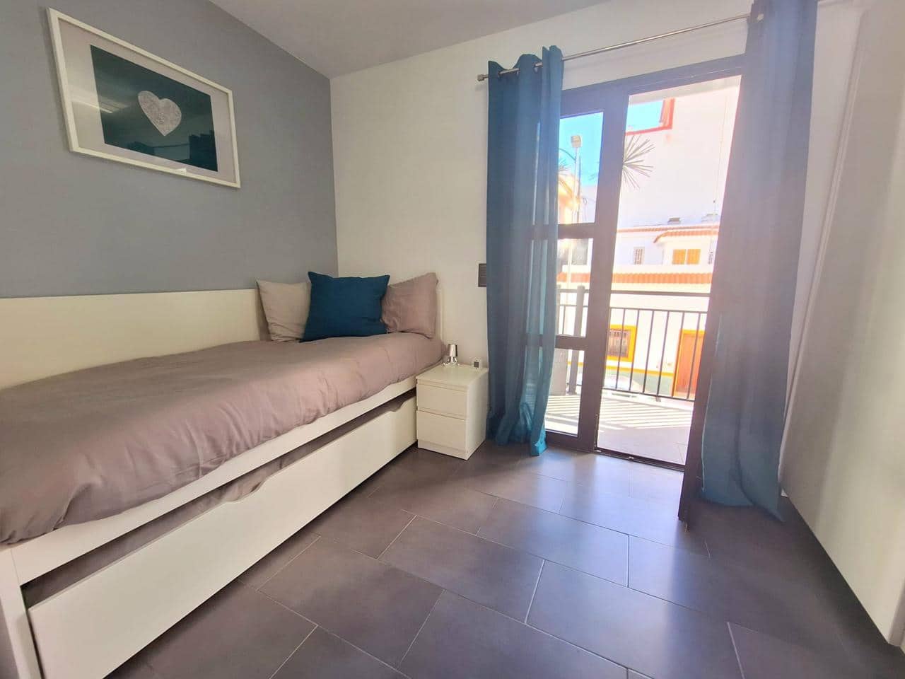 2 bedroom Villa for rent in Arucas with garage - € 1,370 (Ref: 8715152)